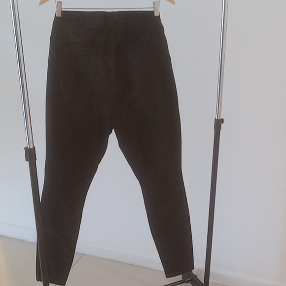 Bombshell Torrid LYCRA pants - Picture 4 of 8